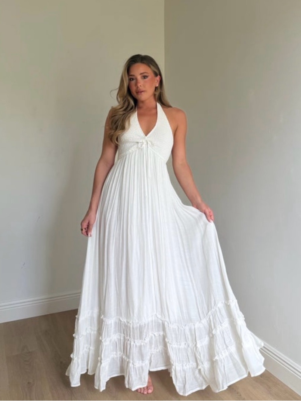 NWT White Halter Maxi Dress with Crochet Bodice Wedding Dress Beach Pictures - Picture 2 of 14